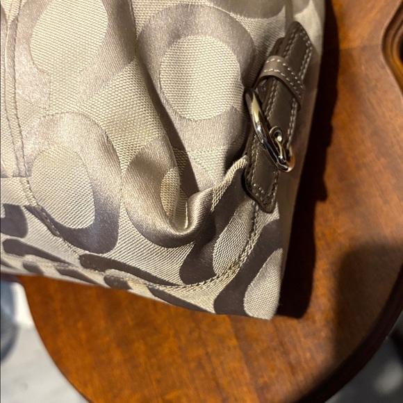 Coach Ashley satchel shoulder bag
Monogram canvas light gray / dark gray EUC - Picture 11 of 17